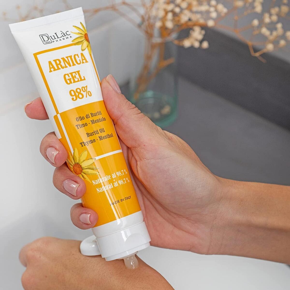 【エクスプレス便】DuLac アルニカジェル 100 ml(3.38 fl oz)マッサージジェル 植物由来 アルニカ 配合 Dul?c Arnica Gel for Bruising and Swelling 3.38 Fl Oz