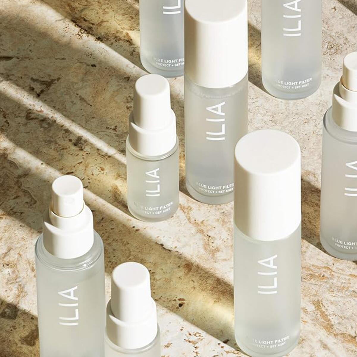 【追跡可能海外メール便】 イリア ブルーライトミスト 14ml ILIA Blue Light Face Mist 14ml 保湿 ミスト メイク崩れ防止 うるおい