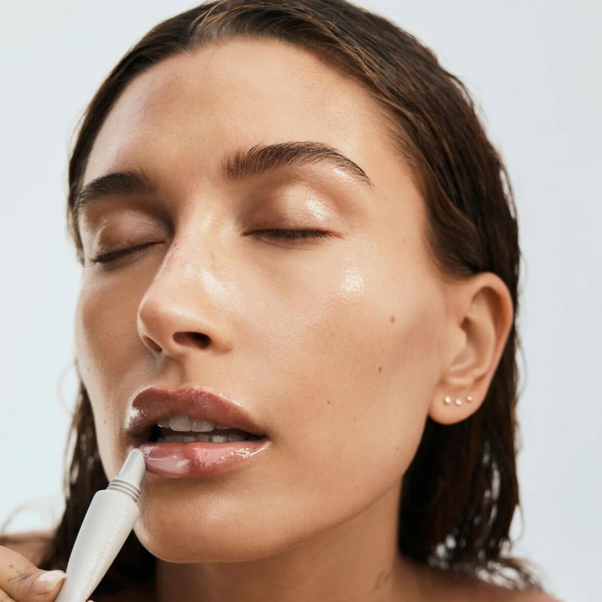 【エクスプレス便】【rhode skin】unscented Peptide Lip Treatment THE NOURISHING LIP LAYER 10ml / 0.3 fl oz ロード ペプチドリップトリートメント