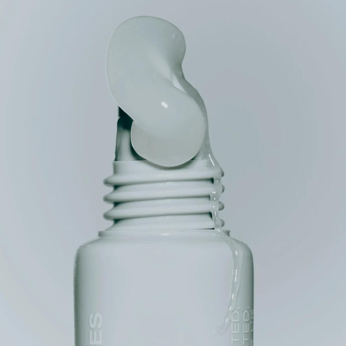 【エクスプレス便】【rhode skin】unscented Peptide Lip Treatment THE NOURISHING LIP LAYER 10ml / 0.3 fl oz ロード ペプチドリップトリートメント