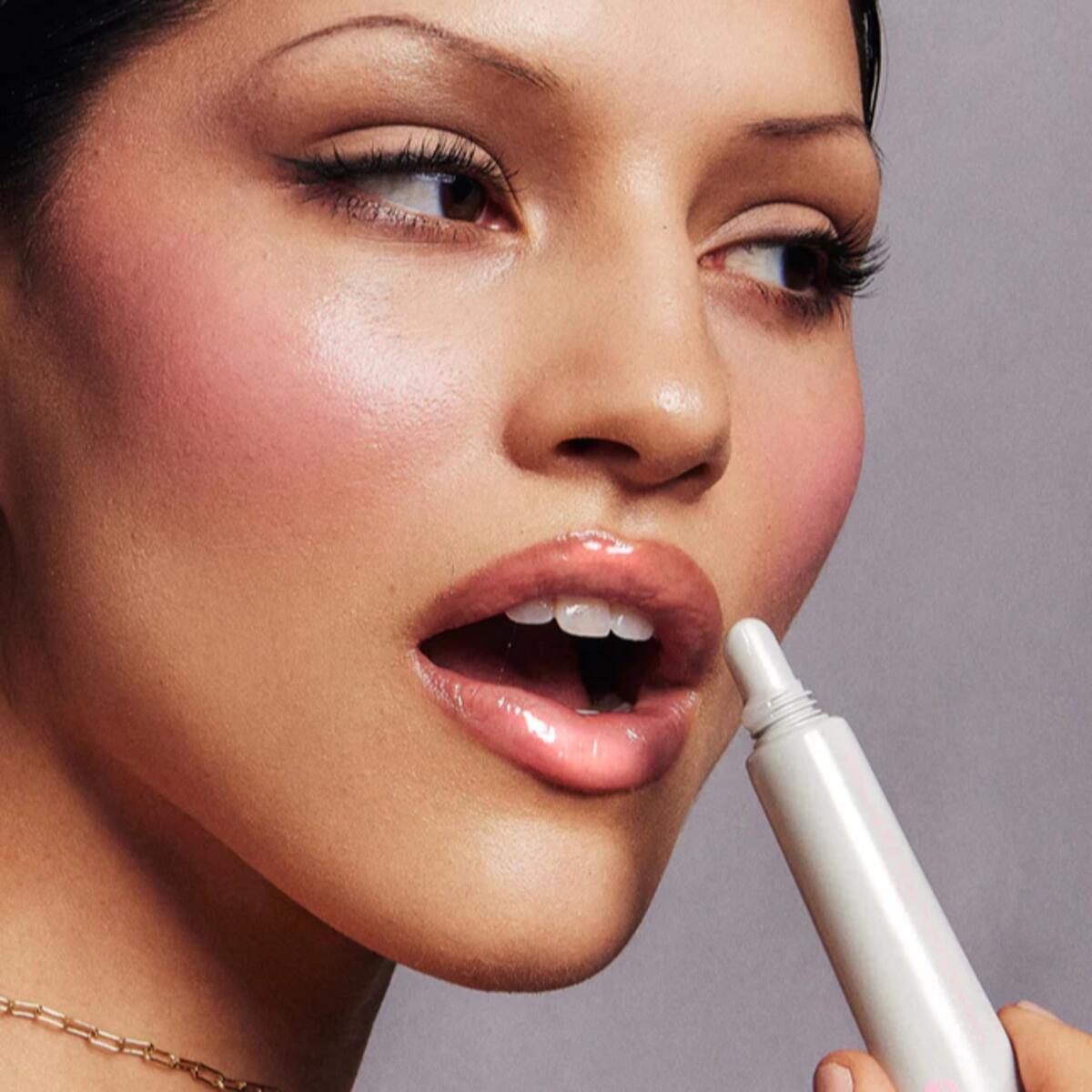 【エクスプレス便】【rhode skin】rhode vanilla Peptide Lip Treatment THE NOURISHING LIP LAYER 10ml / 0.3 fl oz ロード ペプチドリップトリートメント