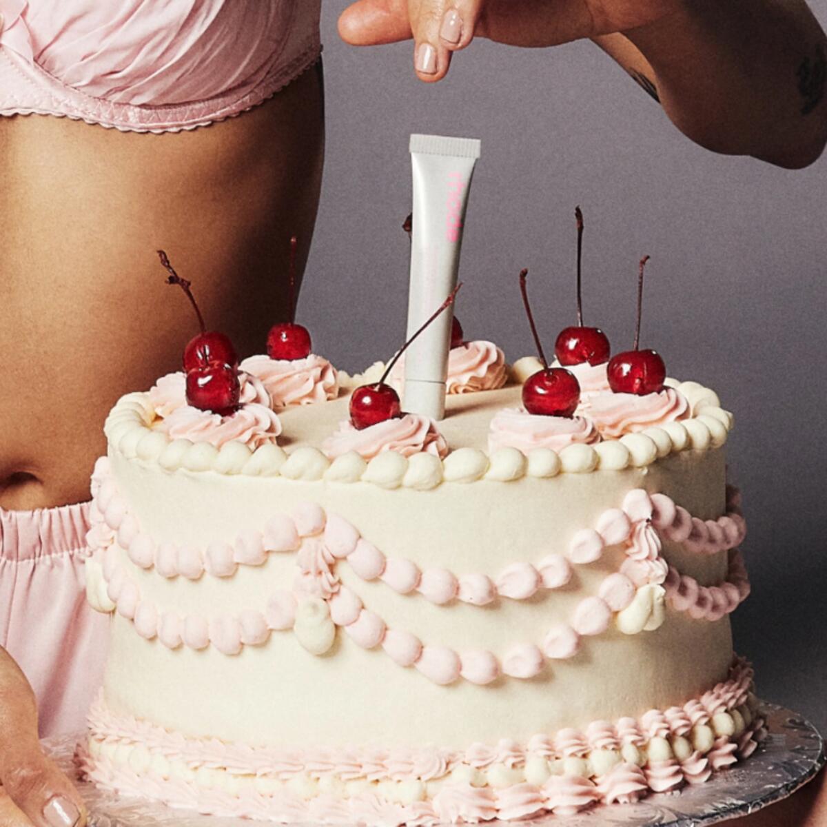 【エクスプレス便】【rhode skin】rhode vanilla Peptide Lip Treatment THE NOURISHING LIP LAYER 10ml / 0.3 fl oz ロード ペプチドリップトリートメント