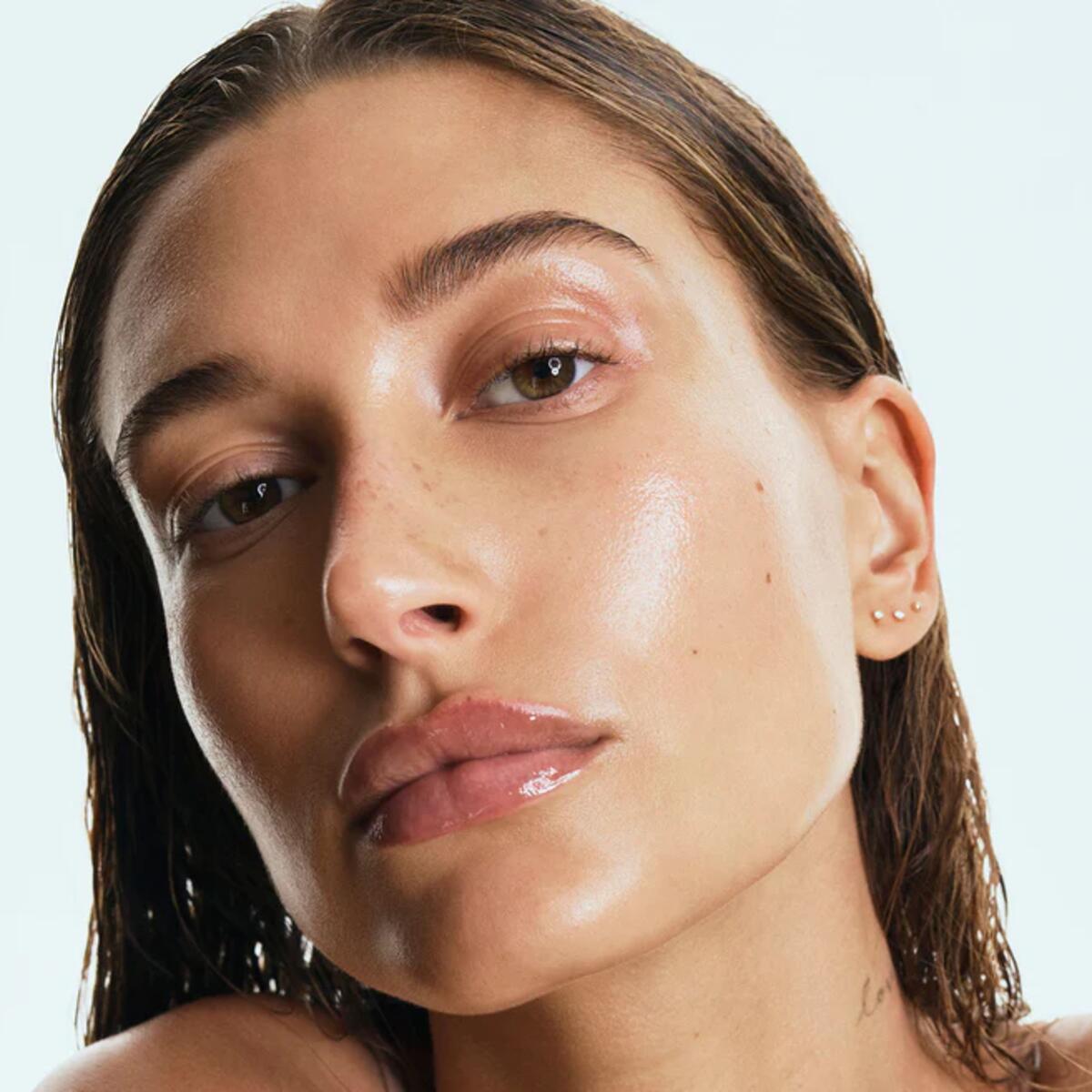 【エクスプレス便】【rhode skin】salted caramel Peptide Lip Treatment THE NOURISHING LIP LAYER 10ml / 0.3 fl oz ロード ペプチドリップトリートメント