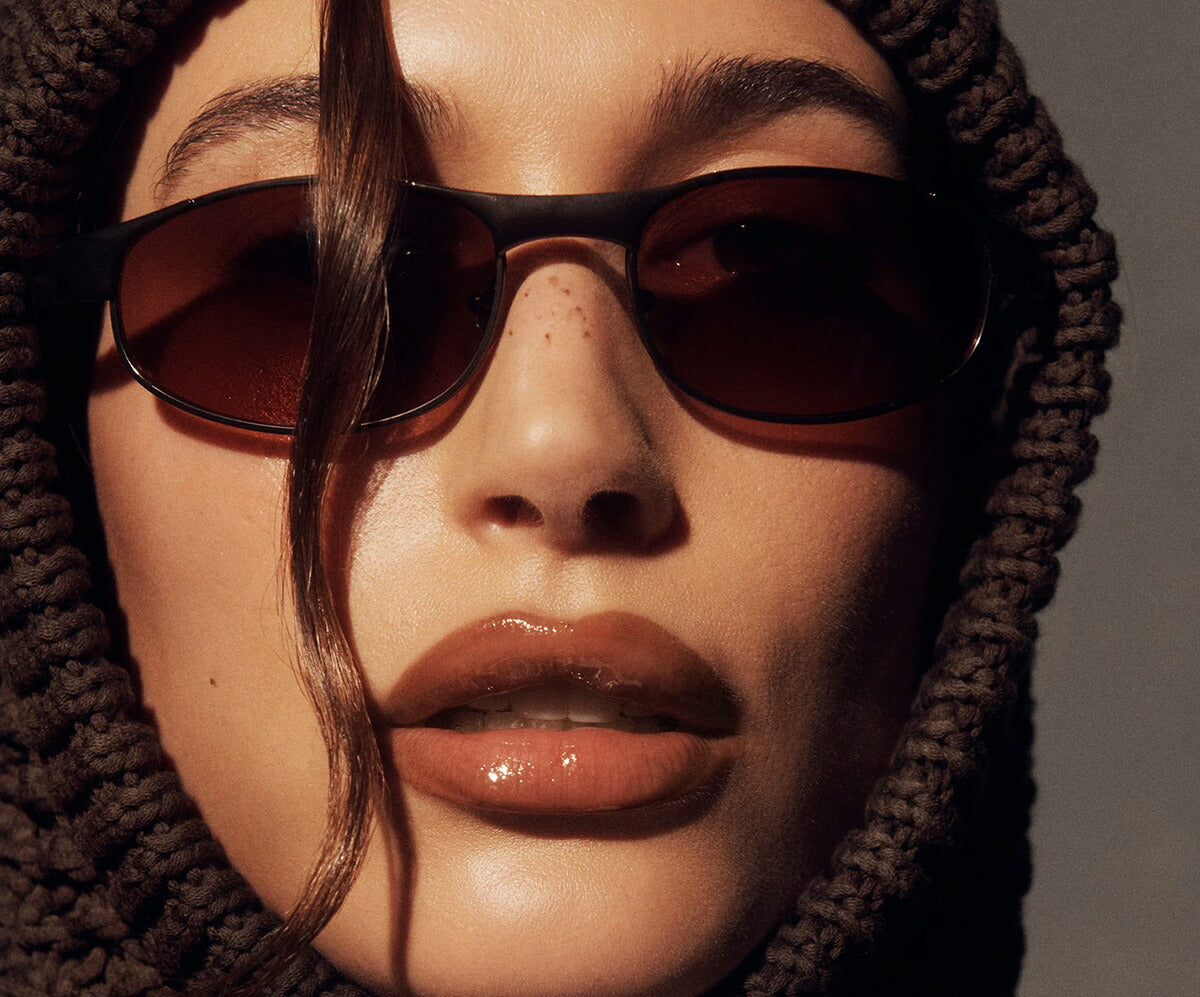 【追跡可能海外メール便】rhode  ロード リップ ティント espresso - rich brown 10ml / .3 fl oz ヘイリービーバー 海外コスメ 海外セレブ