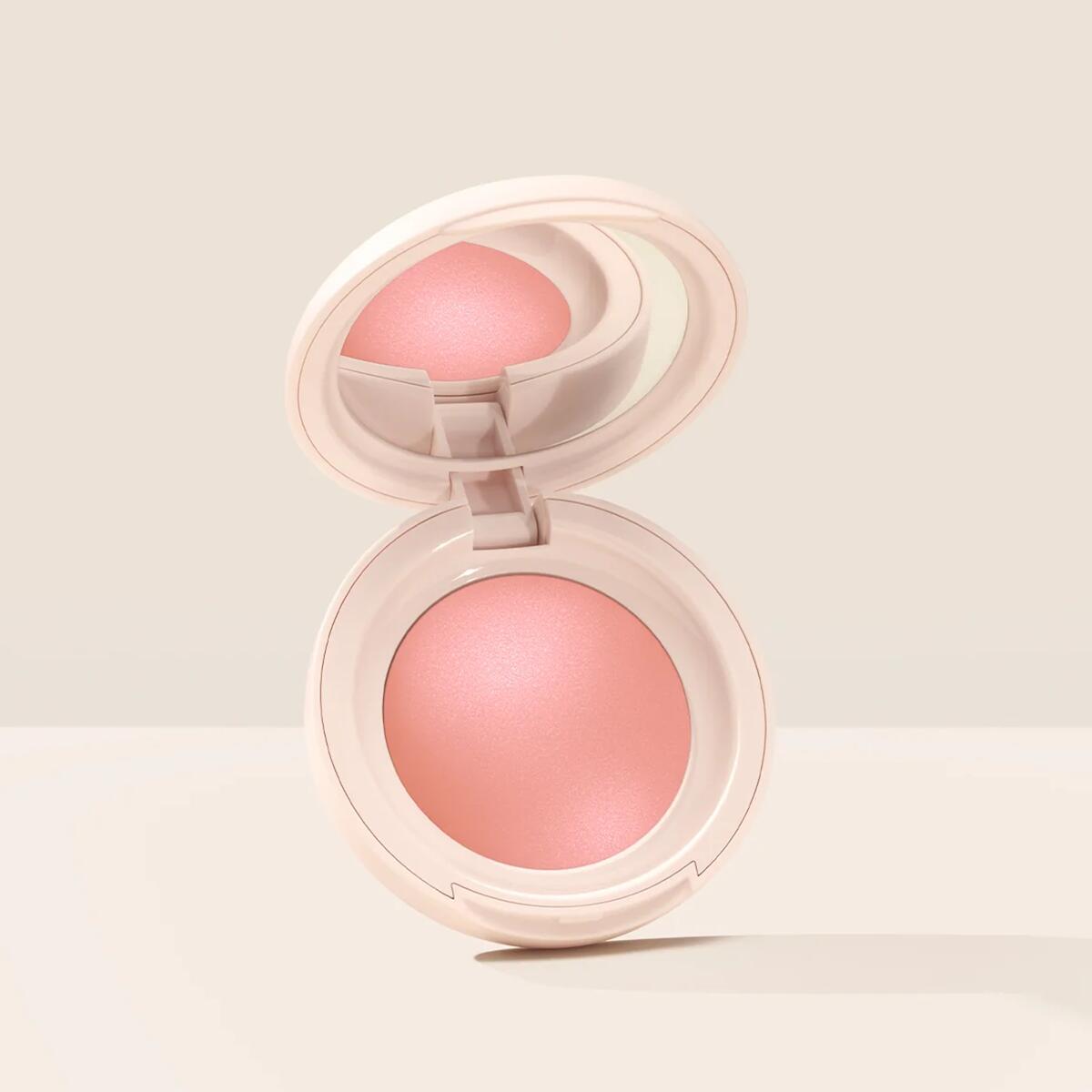 【エクスプレス便】Rare Beauty レアビューティー by Selena Gomez Soft Pinch Luminous Powder Blush (Cheer - Light warm pink)  ソフトピンチ ルミナス パウダー ブラッシュ チーク チア― ライトピンク
