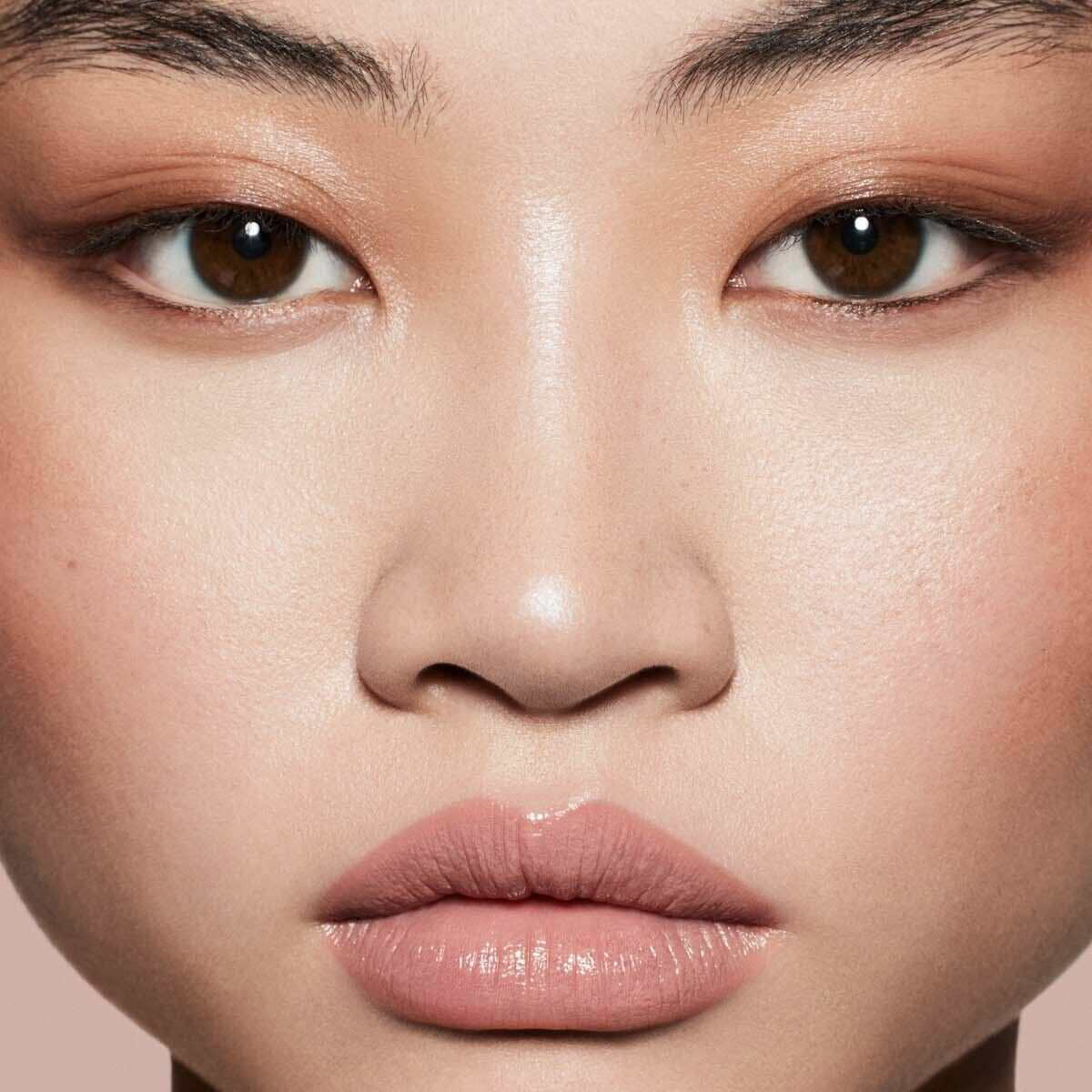 【追跡可能海外メール便】Fenty Beauty フェンティビューティー Gloss Bomb Stix High-Shine Gloss Stick (Blaz'D Donut - light pink beige) 0.12oz 3.6g グロスボム スティックス ハイシャイン グロススティック