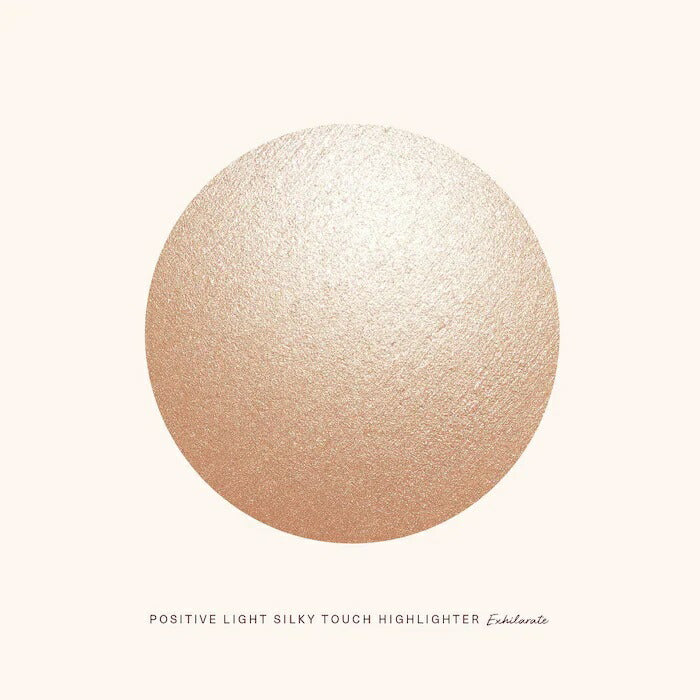 【エクスプレス便】Rare Beauty レアビューティー Positive Light Silky Touch Highlighter (Exhilarate - champagne gold) ポジティブライトシルキータッチハイライター