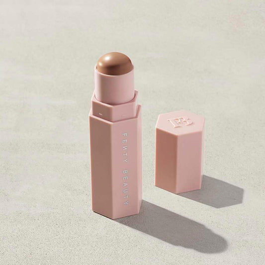 【エクスプレス便】Fenty Beauty by Rihanna フェンティビューティー Match Stix Contour Skinstick （Amber Suede） 0.25oz 7.1g マッチスティックス マット コントゥア スキンスティック アンバー スエード シェーディング スティック フェイスライン 小顔