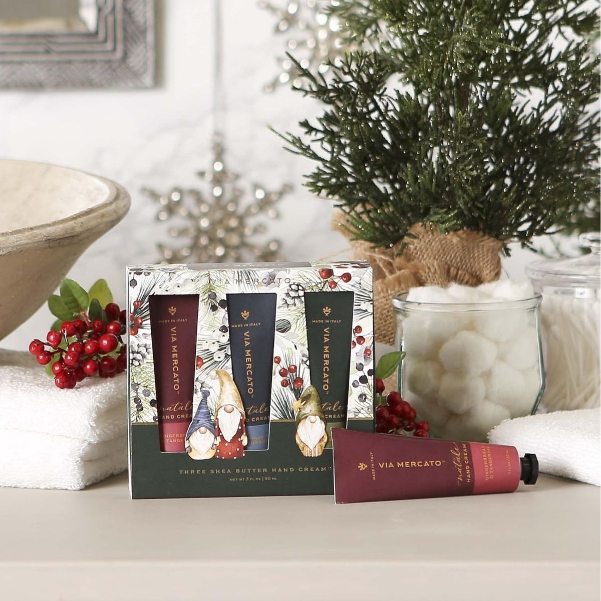【エクスプレス便】Via Mercato ナターレ ウィンターウッズ ハンドクリームギフトセット 冬限定 3本セット Via Mercato Natale Winter Woods Holiday Collection Hand Cream Gift Set 30ml × 3