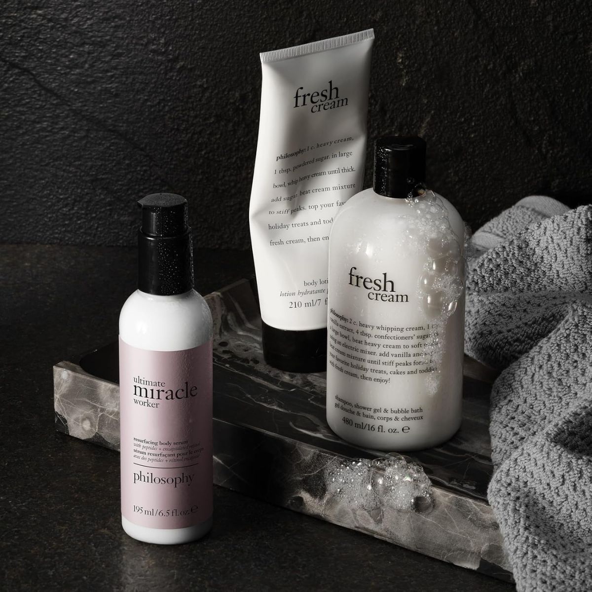 【エクスプレス便】philosophy フレッシュ クリーム ボディローション バニラ・ヘリオトロープ・トンカビーンズの香り 210mL  philosophy fresh cream body lotion with notes of vanilla heliotrope & tonka bean 7 fl oz ボディクリーム